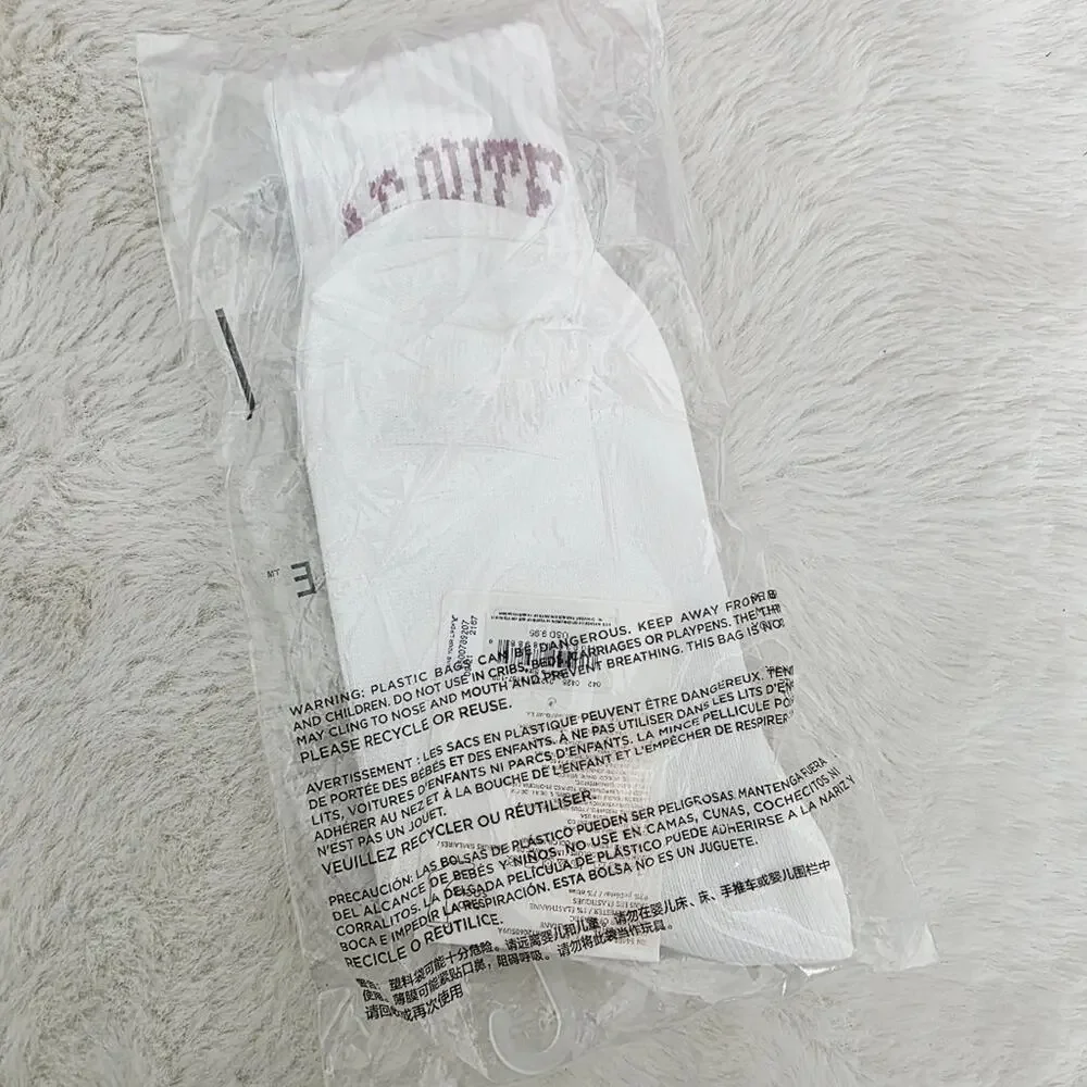 American Eagle White Red Dad’s Crew Socks NWT Mens One Size Super Soft Festive